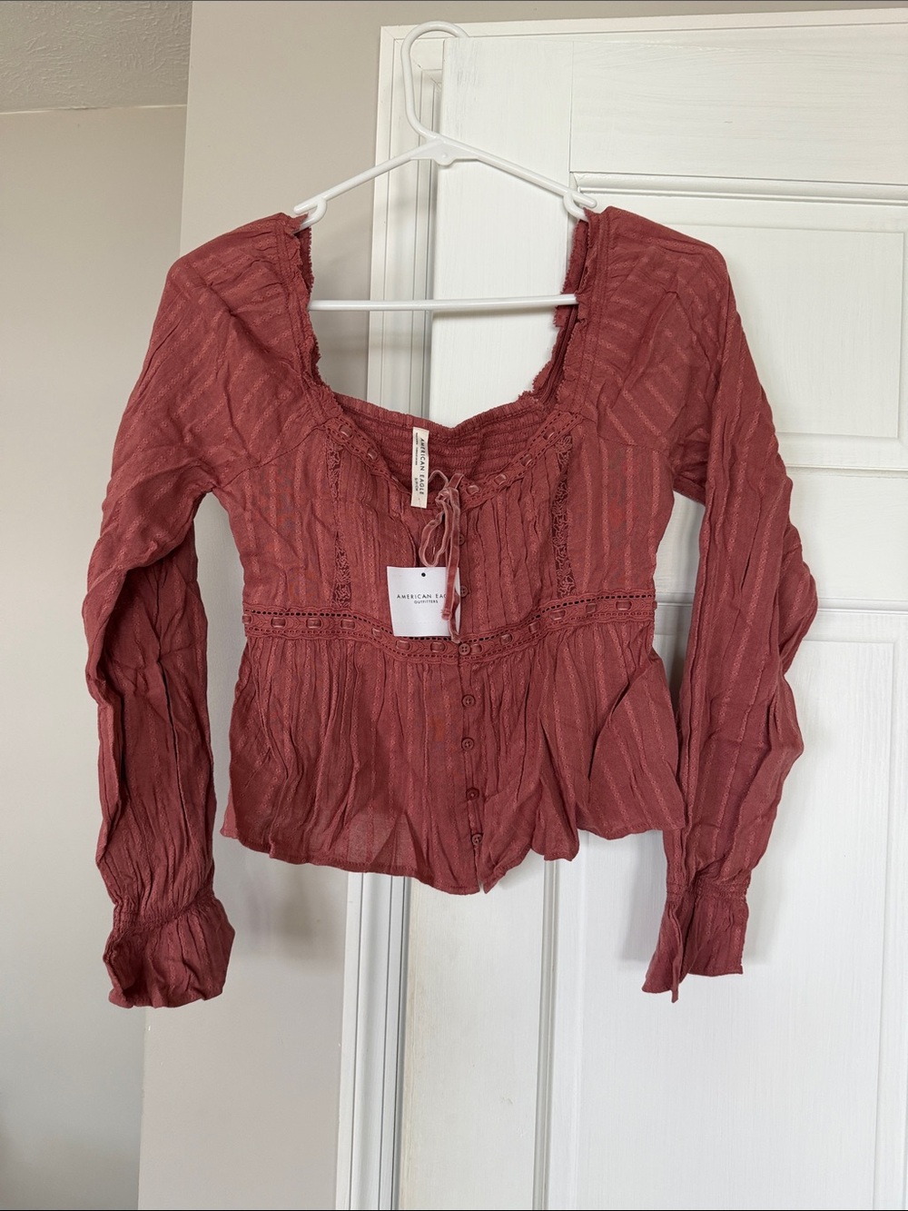 American Eagle Outfitters Dusty Rose Long-Sleeve Peasant Top